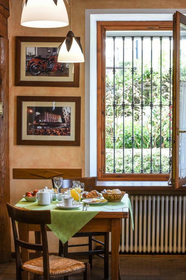 Locanda Dell'Era Dorio Exterior photo